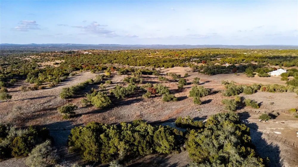 525 Outlook Drive Wimberley, TX 78676