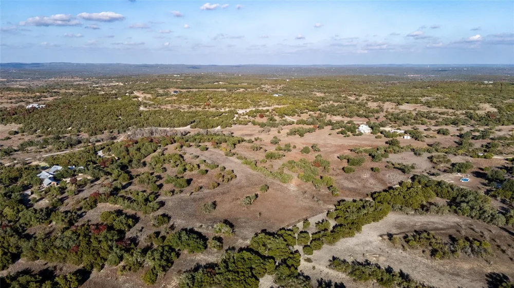 525 Outlook Drive Wimberley, TX 78676