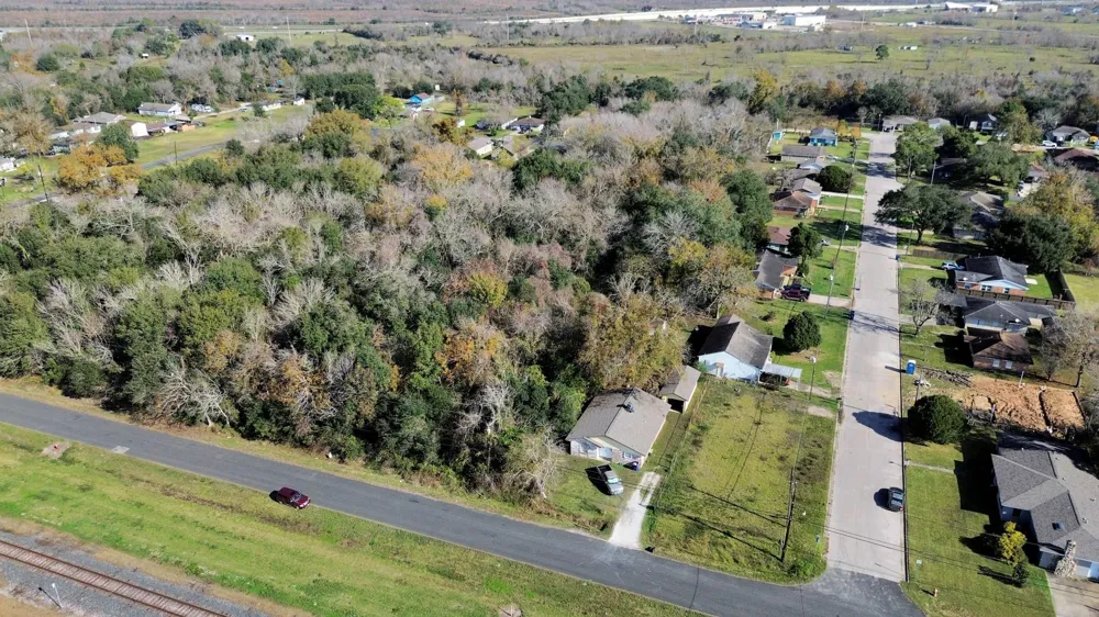 Oak St N Texas City, TX 77590