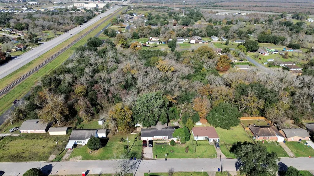 Oak St N Texas City, TX 77590