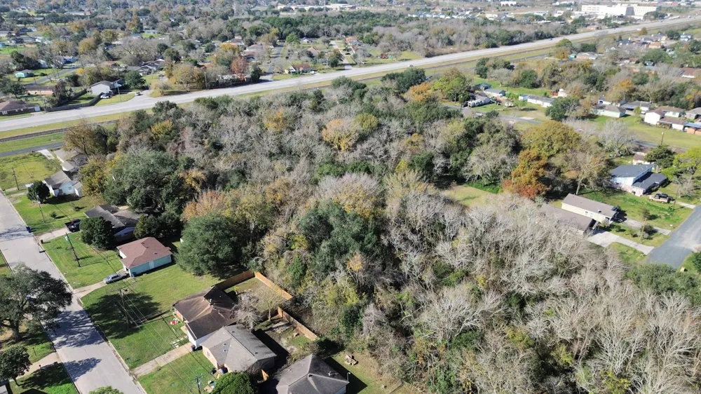 Oak St N Texas City, TX 77590