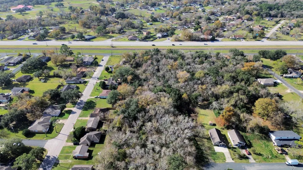 Oak St N Texas City, TX 77590
