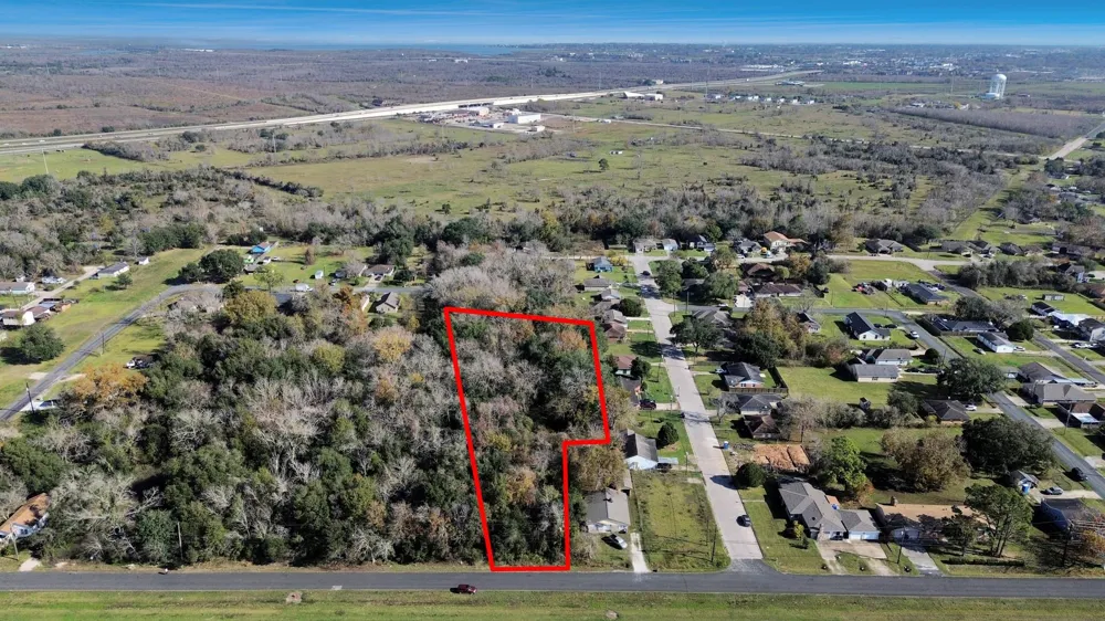 Oak St N Texas City, TX 77590