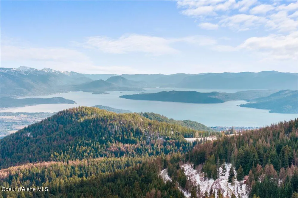 197 Mogul Hill, Unit 6 Sandpoint, ID 83864