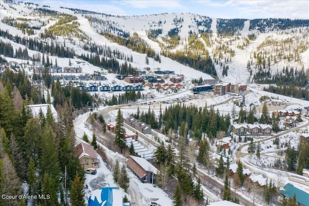 197 Mogul Hill, Unit 6 Sandpoint, ID 83864