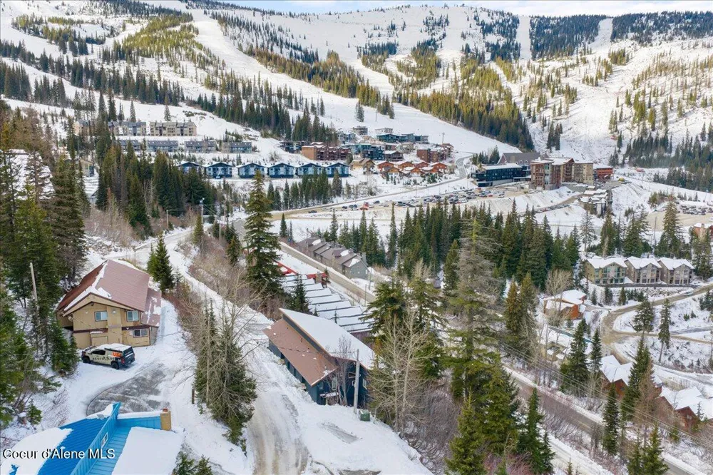 197 Mogul Hill, Unit 6 Sandpoint, ID 83864
