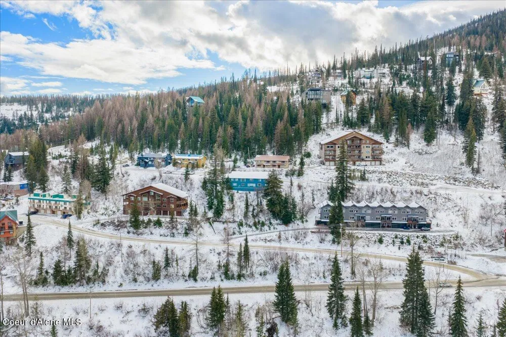 197 Mogul Hill, Unit 6 Sandpoint, ID 83864