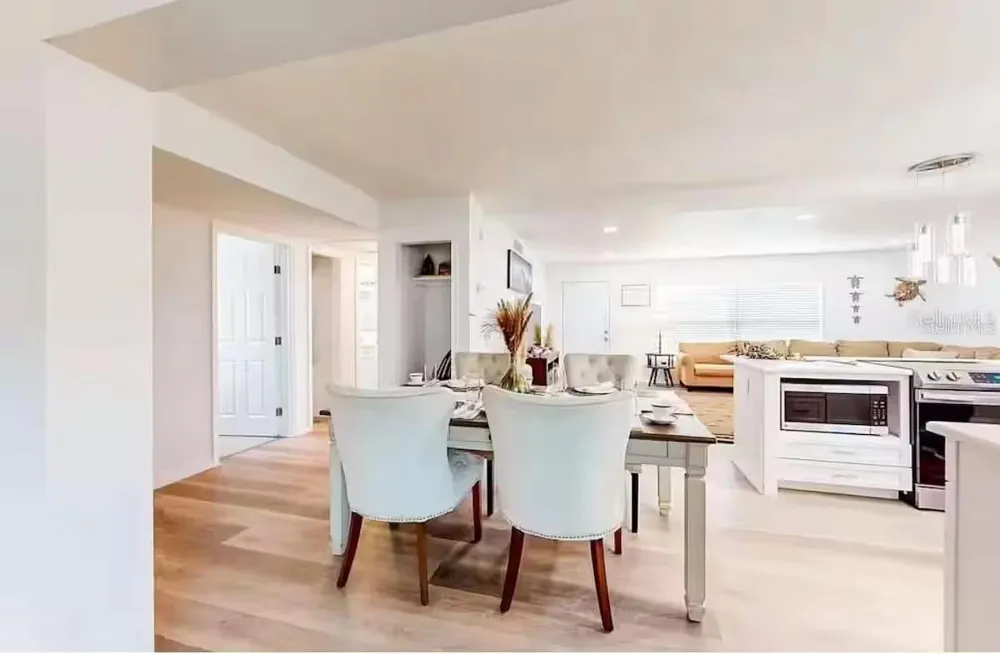 Address Not Shown Clearwater, FL 33759