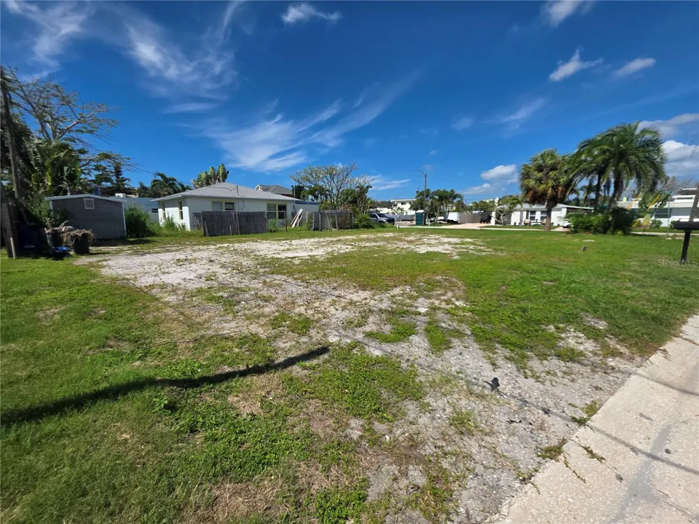 14268 BAYSHORE DRIVE Madeira Beach, FL 33708