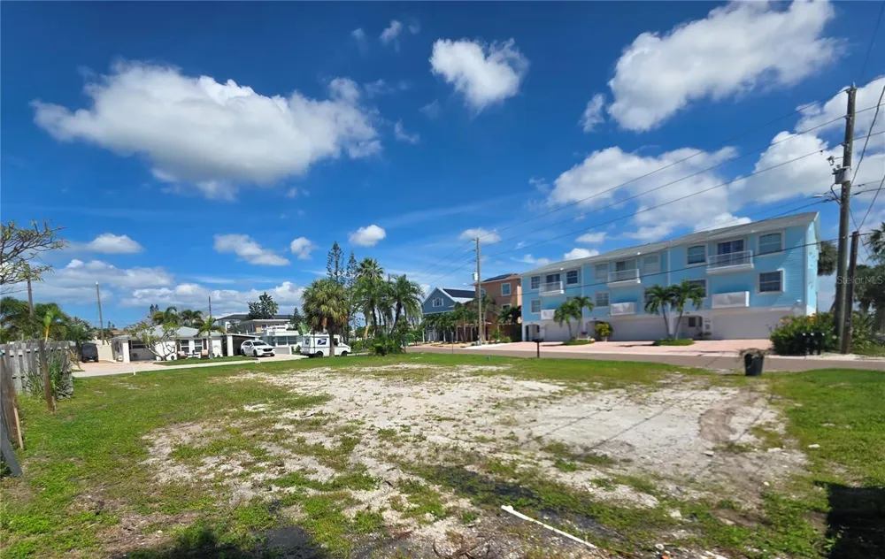 14268 BAYSHORE DRIVE Madeira Beach, FL 33708