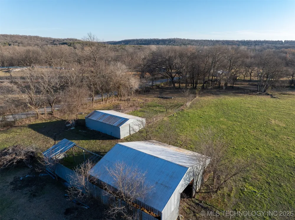 471 S 437 Locust Grove, OK 74352