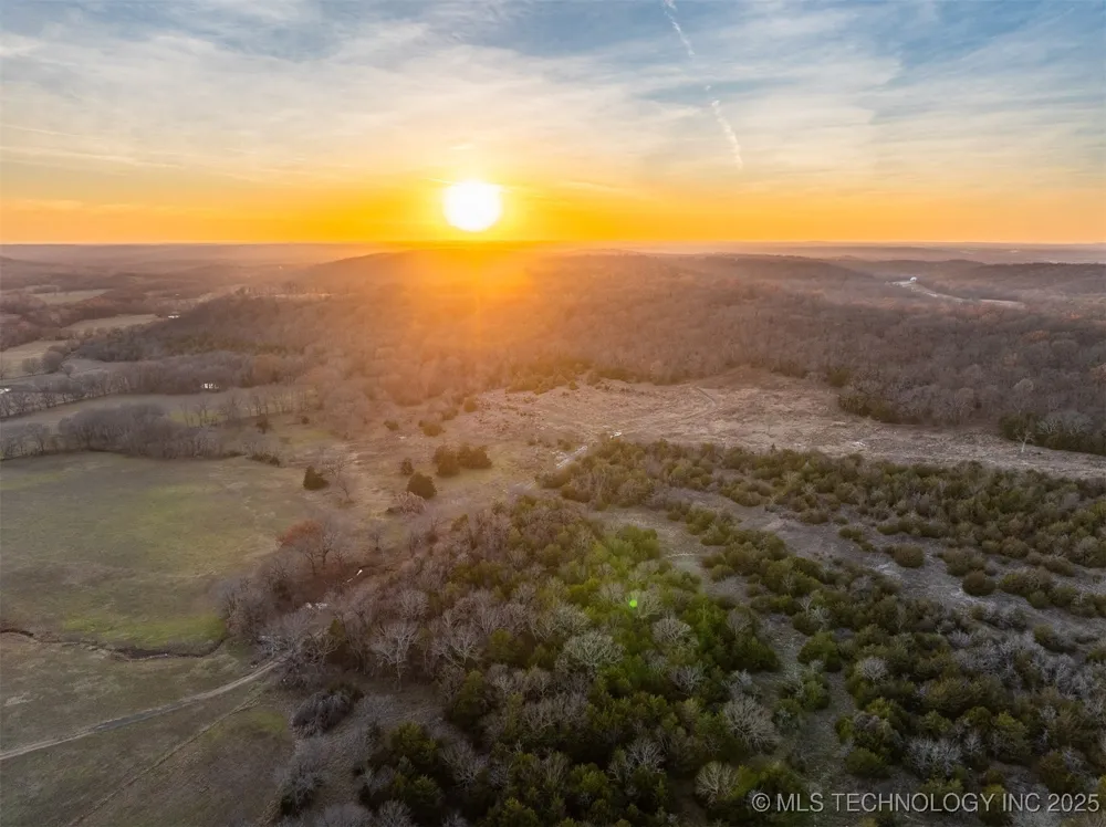 471 S 437 Locust Grove, OK 74352