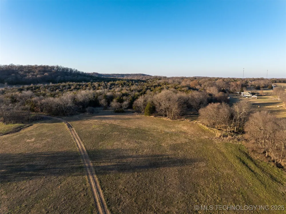 471 S 437 Locust Grove, OK 74352