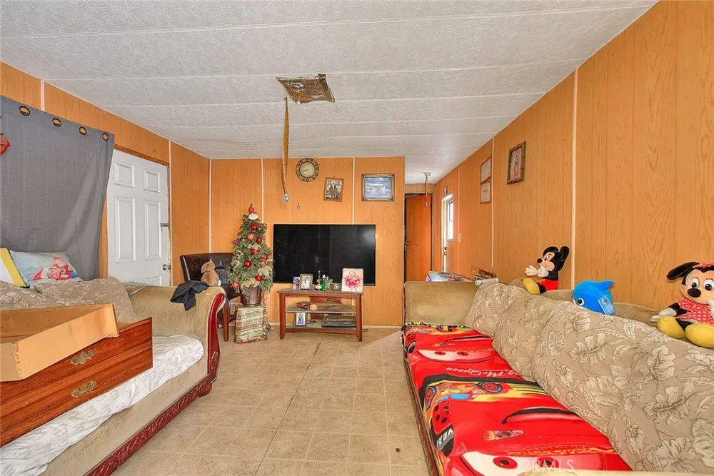 29570 13 th Street Nuevo, CA 92567