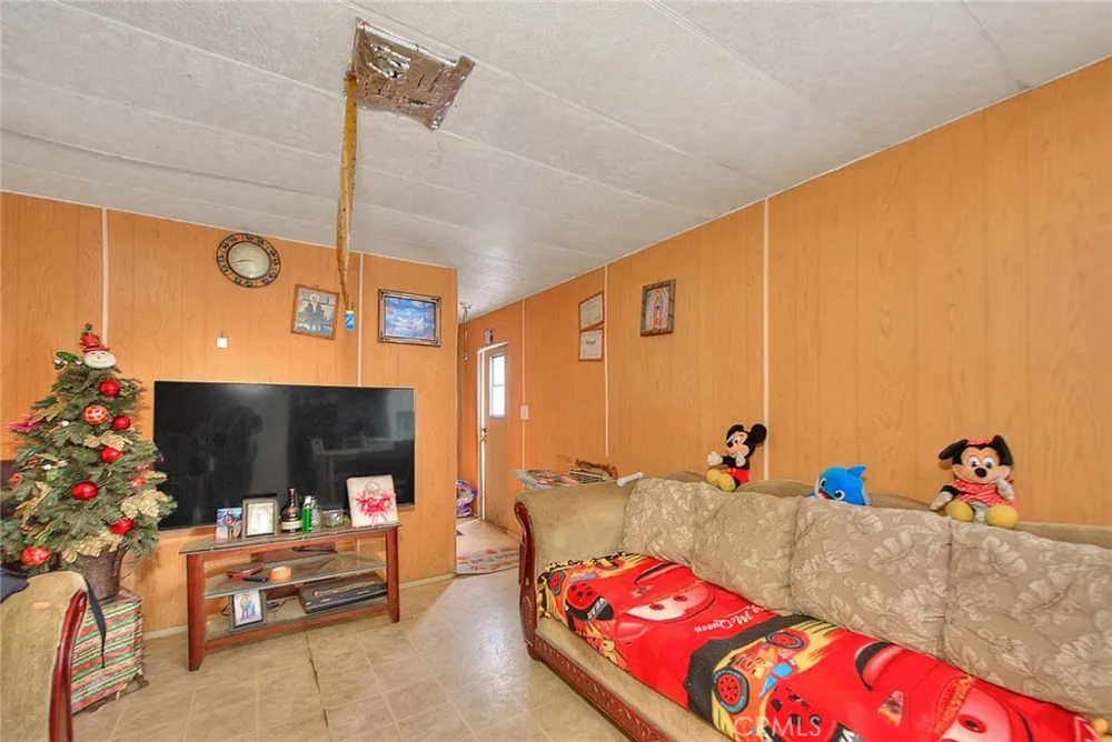 29570 13 th Street Nuevo, CA 92567