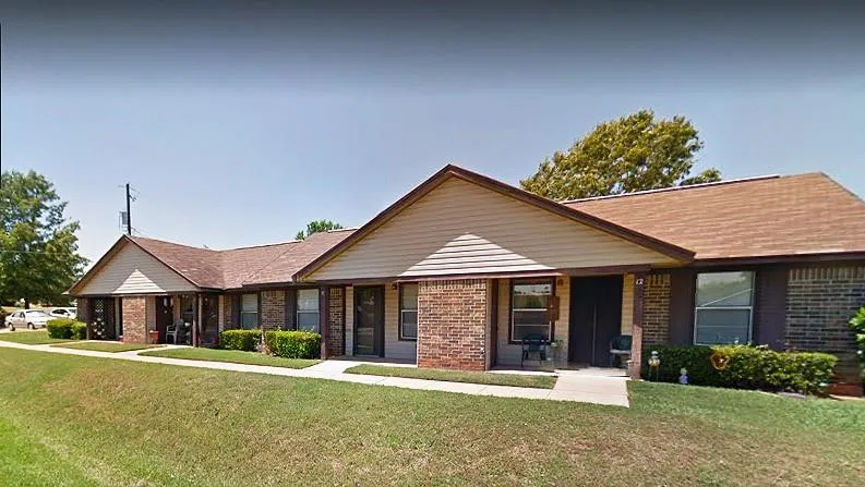 202 Keasler Hughes Springs, TX 75656