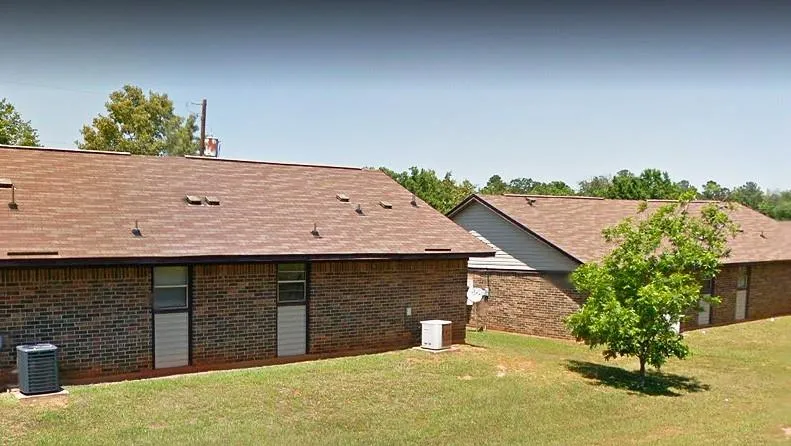 202 Keasler Hughes Springs, TX 75656