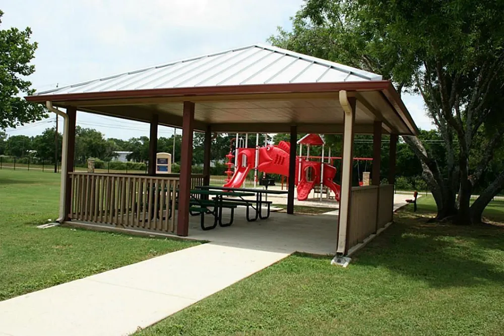 2701 Zanderson Jourdanton, TX 78026