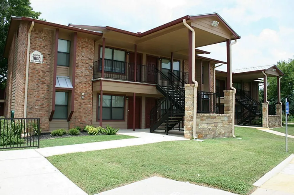 2701 Zanderson Jourdanton, TX 78026
