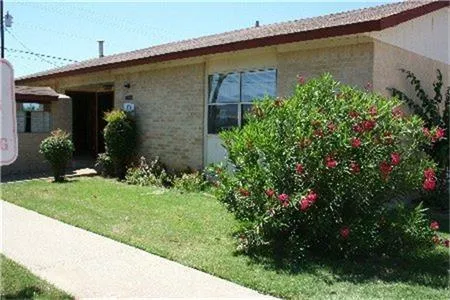 2701 Zanderson Jourdanton, TX 78026