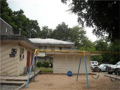499 W San Antonio Lockhart, TX 78644