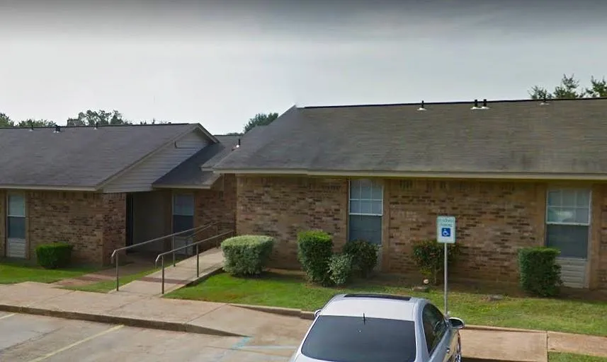 1302 Jacksonville Jacksonville, TX 75766