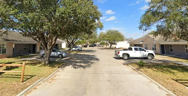 201 Springfield Rd San Diego, TX 78384