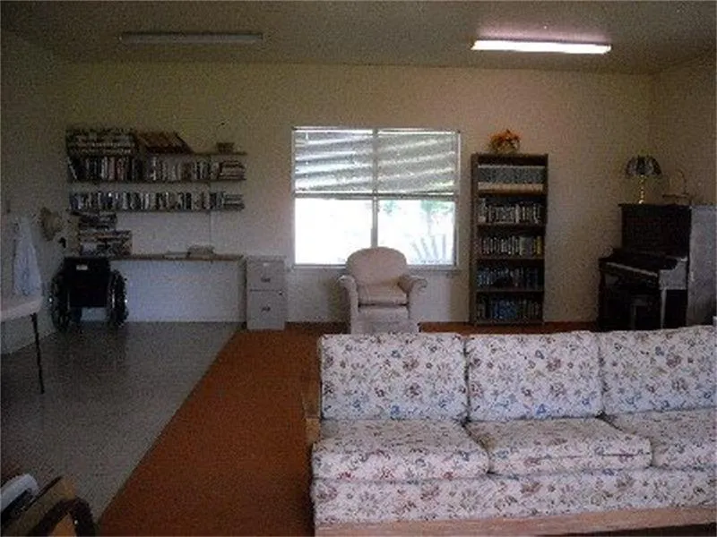 403 Mesquite Menard, TX 76859