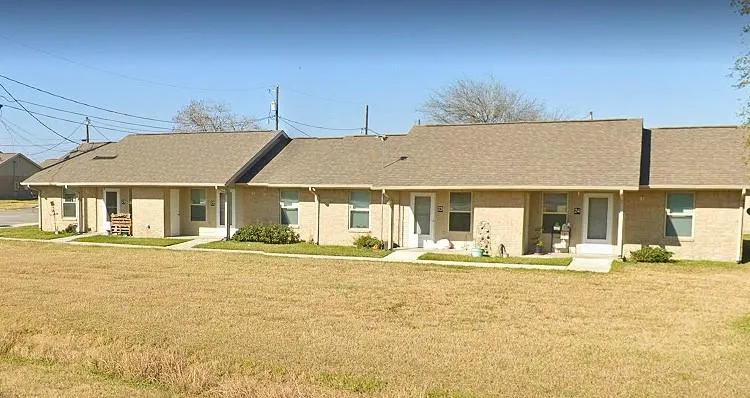 520 E Orange Street Orange Grove, TX 78372