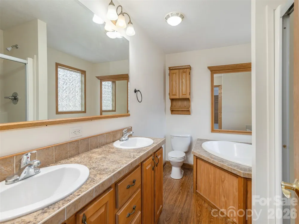 65 Philips Court Fletcher, NC 28732