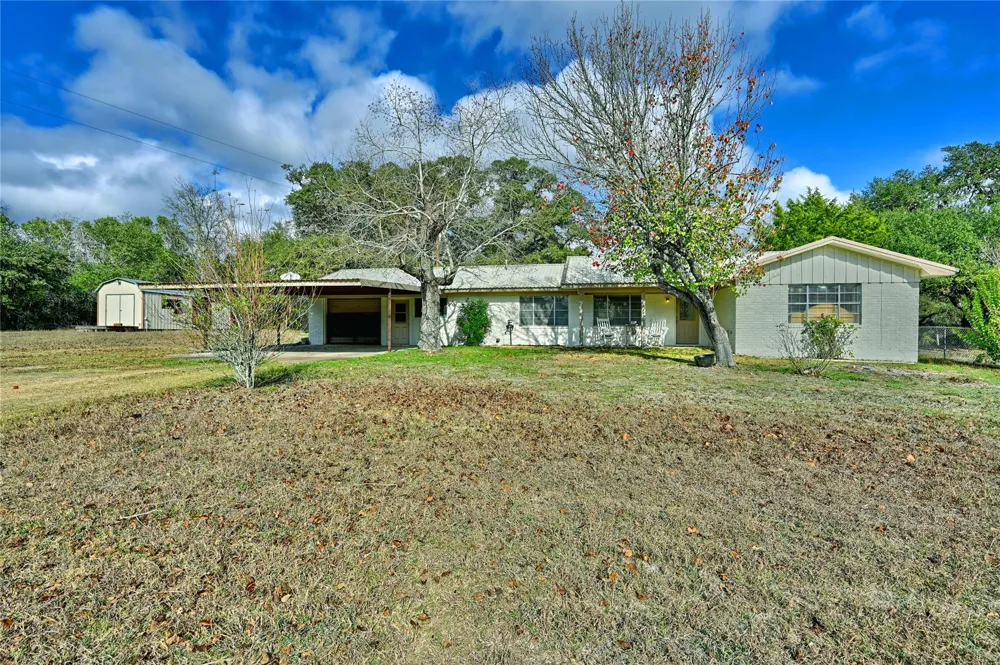 505 Live Oak Street Round Top, TX 78954