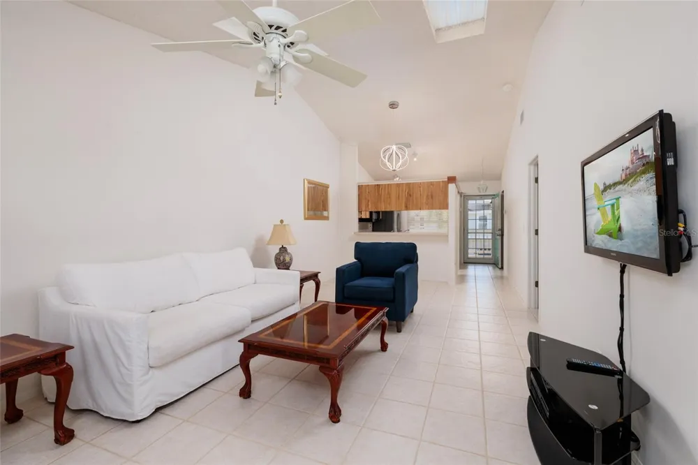 216 SUN VISTA CT S Treasure Island, FL 33706