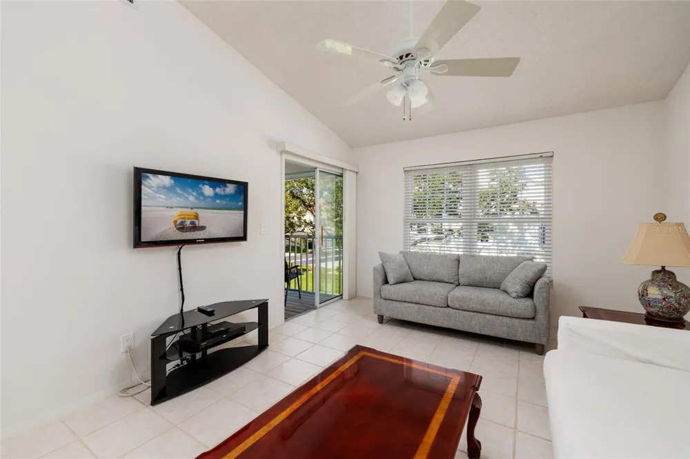 216 SUN VISTA CT S Treasure Island, FL 33706