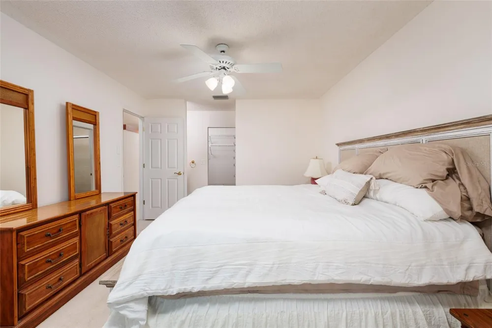 216 SUN VISTA CT S Treasure Island, FL 33706