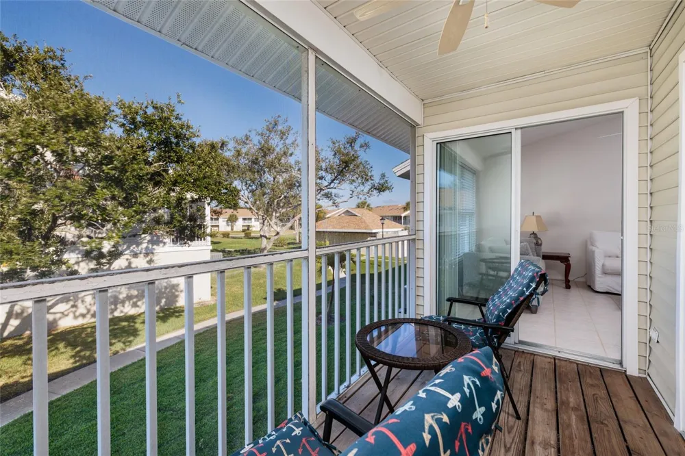216 SUN VISTA CT S Treasure Island, FL 33706
