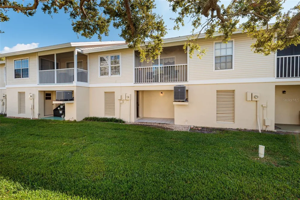 216 SUN VISTA CT S Treasure Island, FL 33706