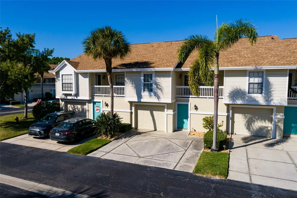 216 SUN VISTA CT S Treasure Island, FL 33706