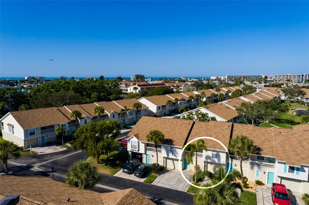 216 SUN VISTA CT S Treasure Island, FL 33706