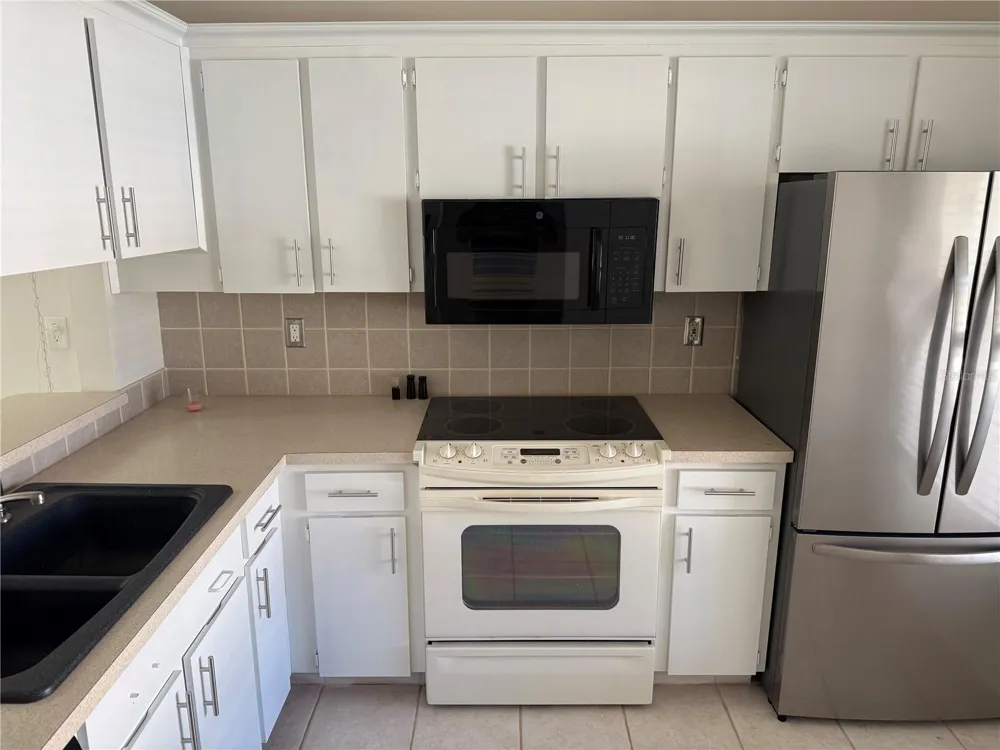 216 SUN VISTA CT S Treasure Island, FL 33706