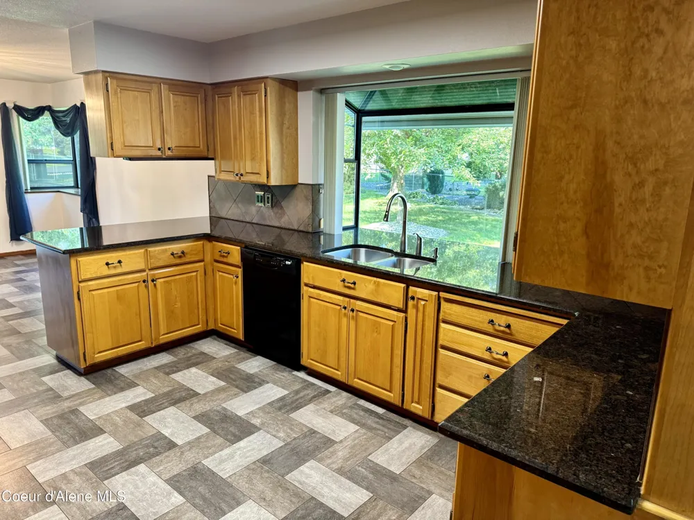 1563 W WOODLAWN DRIVE Hayden, ID 83835