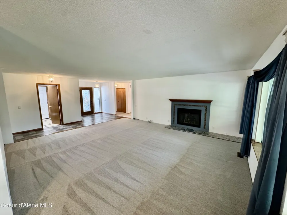 1563 W WOODLAWN DRIVE Hayden, ID 83835