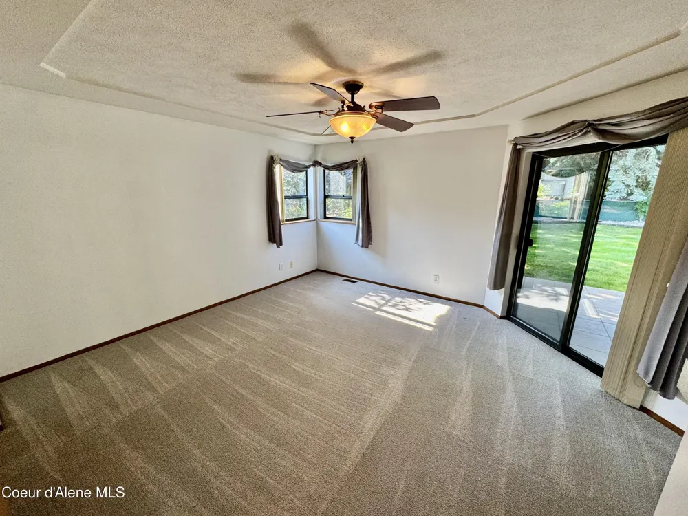 1563 W WOODLAWN DRIVE Hayden, ID 83835