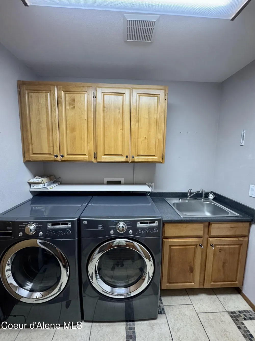 1563 W WOODLAWN DRIVE Hayden, ID 83835