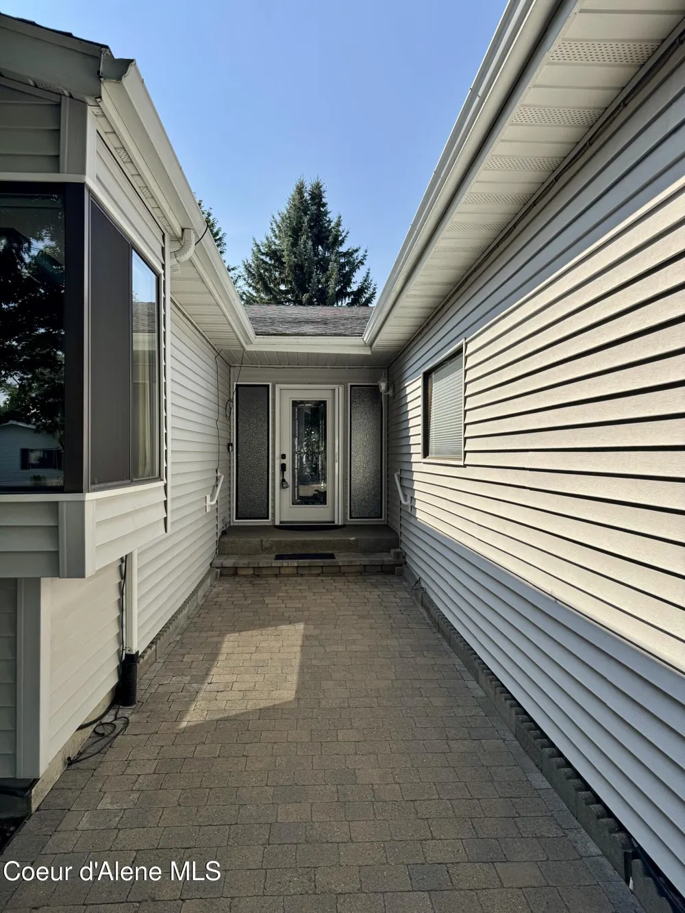 1563 W WOODLAWN DRIVE Hayden, ID 83835