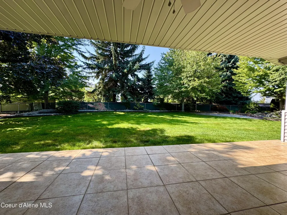 1563 W WOODLAWN DRIVE Hayden, ID 83835