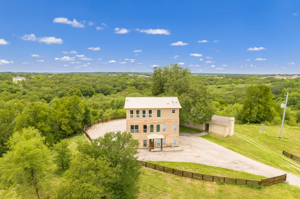 520 Double Eagle Ranch Drive Cedar Creek, TX 78612