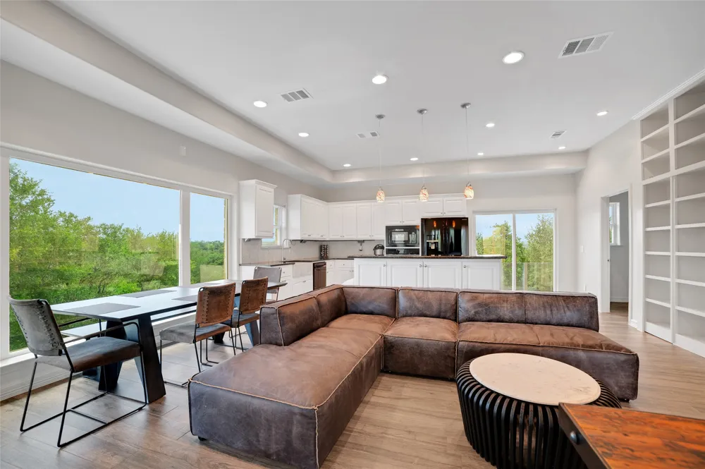 520 Double Eagle Ranch Drive Cedar Creek, TX 78612
