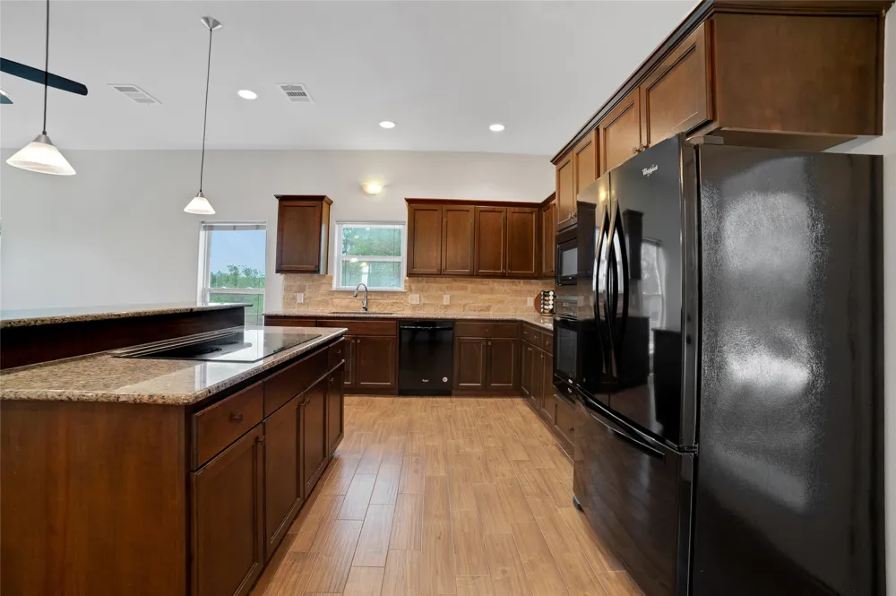 520 Double Eagle Ranch Drive Cedar Creek, TX 78612