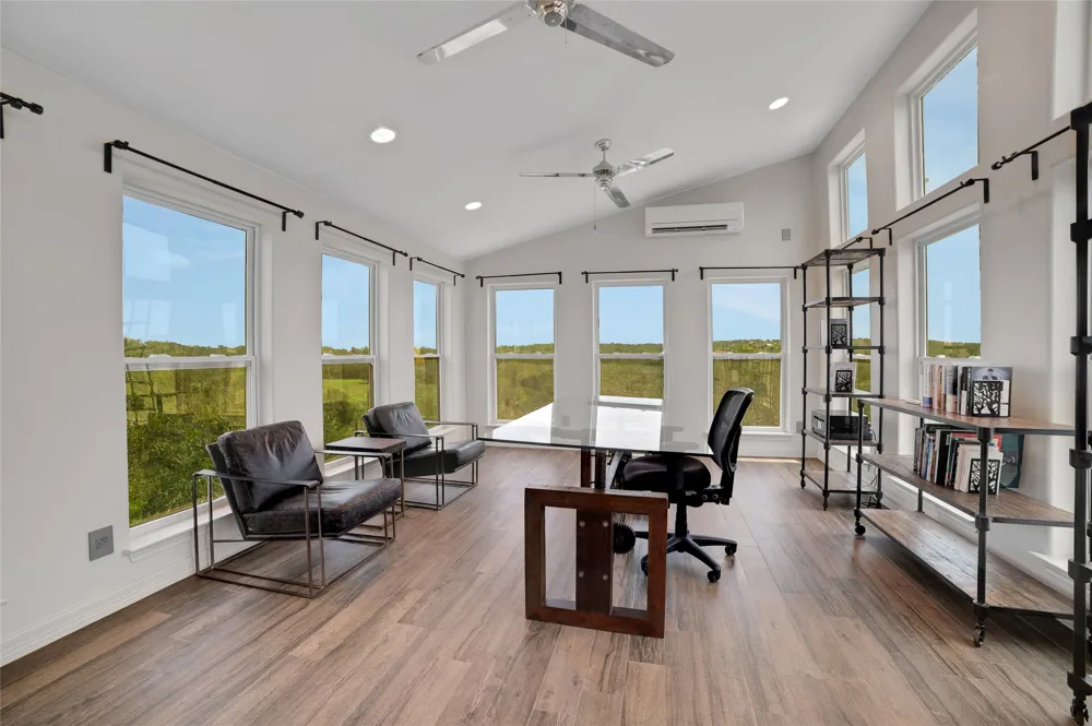 520 Double Eagle Ranch Drive Cedar Creek, TX 78612
