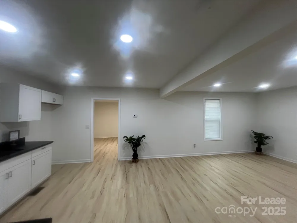 39 E White Street Chester, SC 29706
